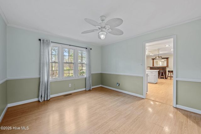 327 Plantation Drive, New Bern, NC 28562