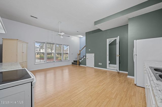 327 Plantation Drive, New Bern, NC 28562