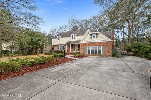 327 Plantation Drive, New Bern, NC 28562