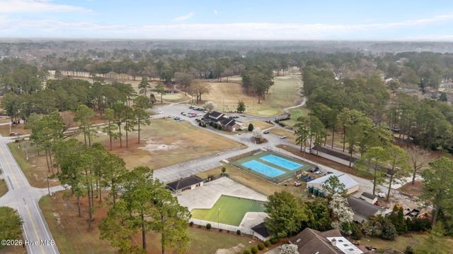 327 Plantation Drive, New Bern, NC 28562