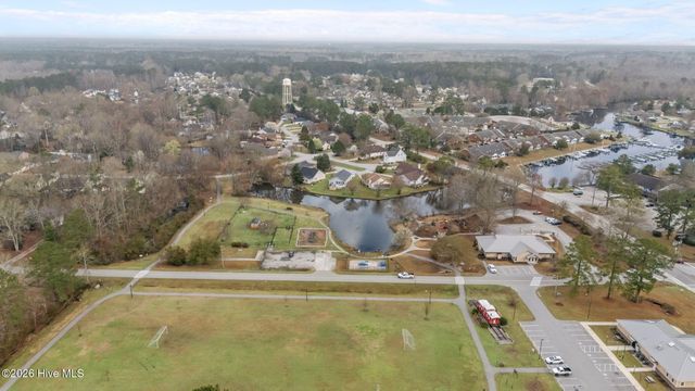 327 Plantation Drive, New Bern, NC 28562