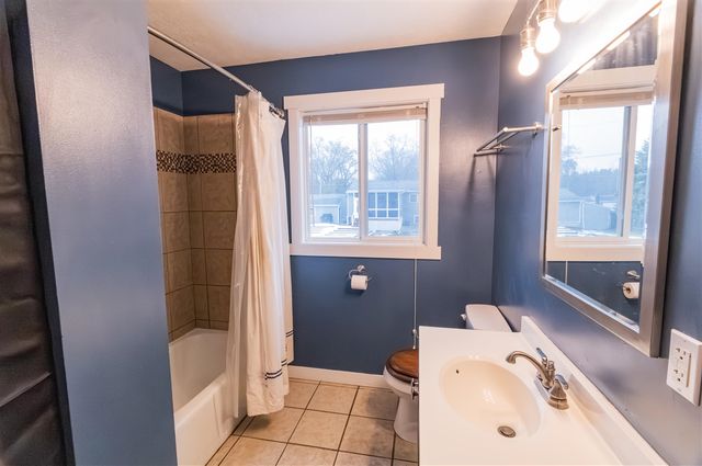 57383 Kingdon Drive, Mattawan, MI 49071