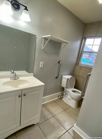 433 Kayton, San Antonio, TX 78210