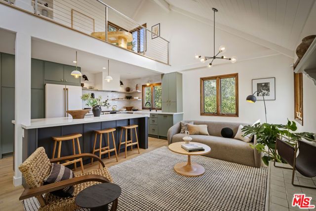 2333 Effie Street, Los Angeles, CA 90026