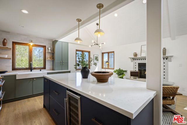 2333 Effie Street, Los Angeles, CA 90026