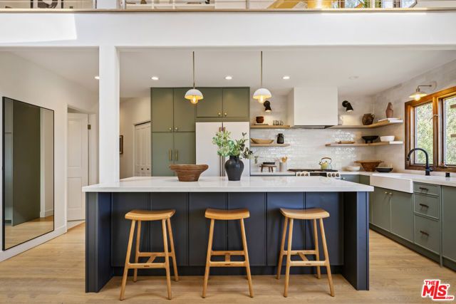 2333 Effie Street, Los Angeles, CA 90026