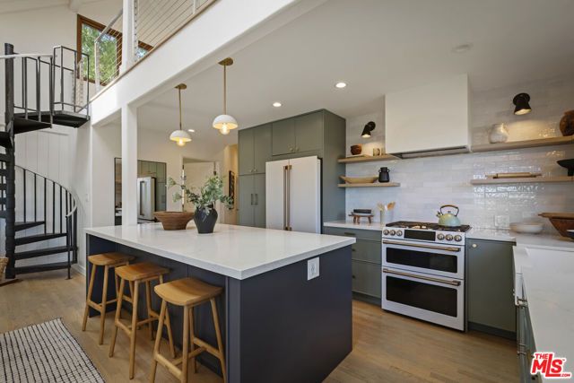 2333 Effie Street, Los Angeles, CA 90026