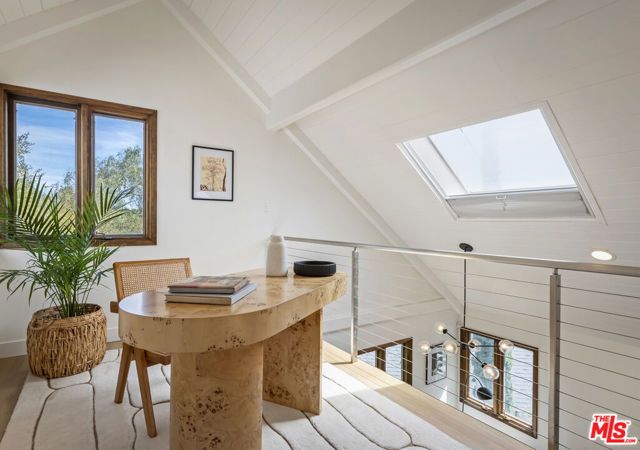 2333 Effie Street, Los Angeles, CA 90026