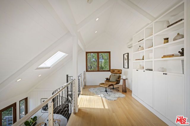 2333 Effie Street, Los Angeles, CA 90026