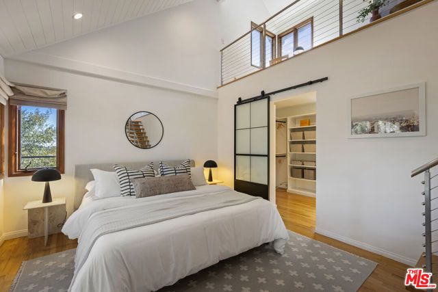 2333 Effie Street, Los Angeles, CA 90026