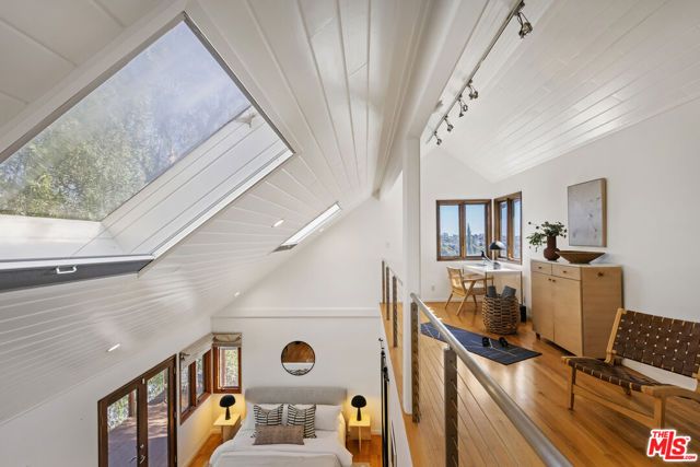 2333 Effie Street, Los Angeles, CA 90026