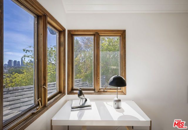 2333 Effie Street, Los Angeles, CA 90026