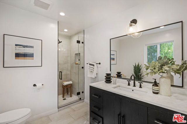 2333 Effie Street, Los Angeles, CA 90026