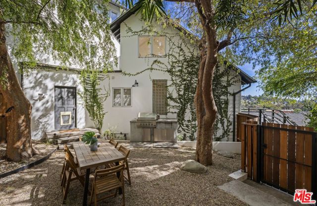 2333 Effie Street, Los Angeles, CA 90026