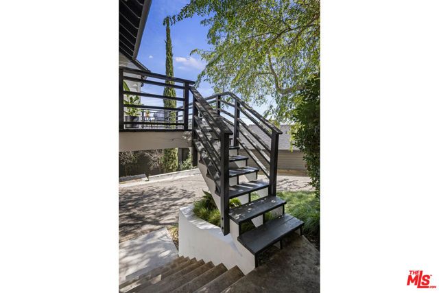 2333 Effie Street, Los Angeles, CA 90026