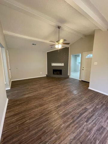 6917 Fremont Avenue, Lubbock, TX 79413