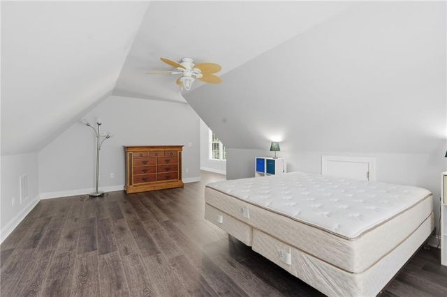 2723 Clearwater Springs Road, Buford, GA 30519