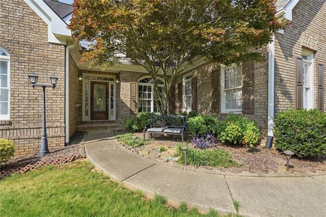 2723 Clearwater Springs Road, Buford, GA 30519