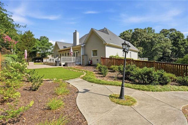 2723 Clearwater Springs Road, Buford, GA 30519