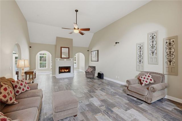 2723 Clearwater Springs Road, Buford, GA 30519