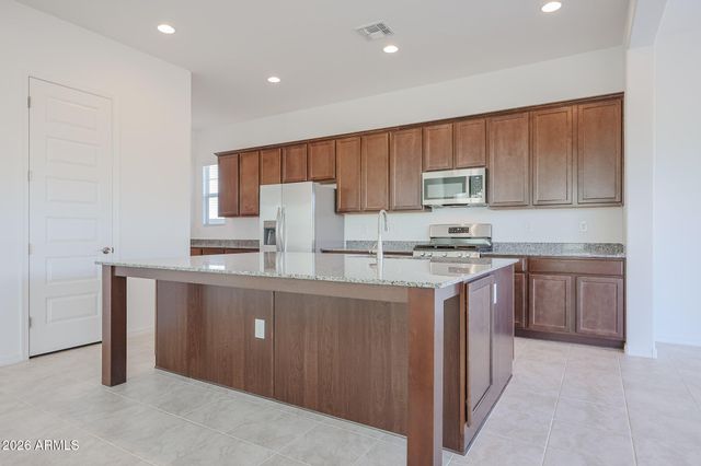 7576 W BRONCO Trail, Peoria, AZ 85383