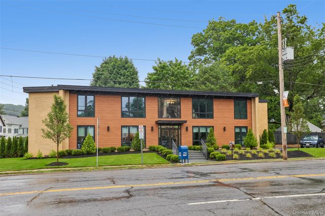 325 Manville Road 201, Pleasantville, NY 10570