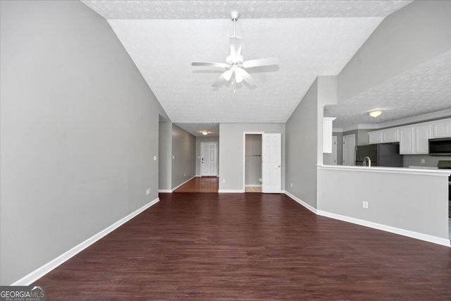 1129 Olde Hinge Way, Snellville, GA 30078