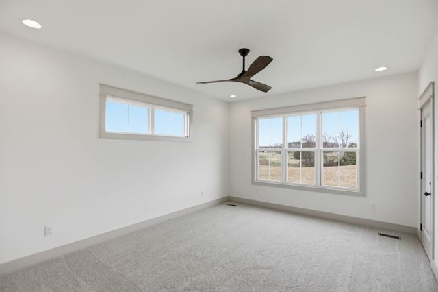 5127 Starks Rd, Cross Plains, TN 37049