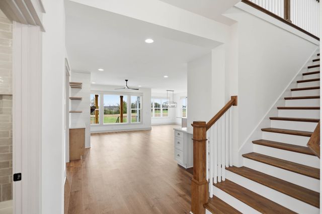 5127 Starks Rd, Cross Plains, TN 37049