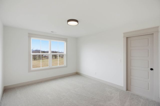 5127 Starks Rd, Cross Plains, TN 37049