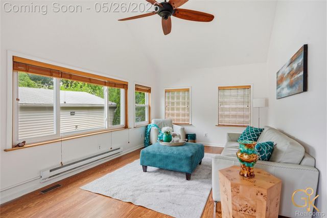27564 W Chicago Street, Livonia, MI 48150