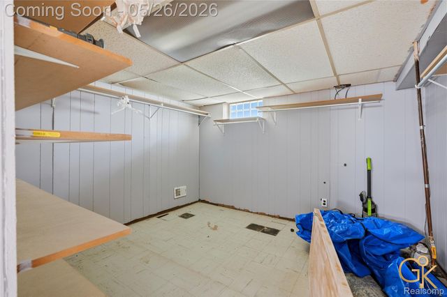 27564 W Chicago Street, Livonia, MI 48150