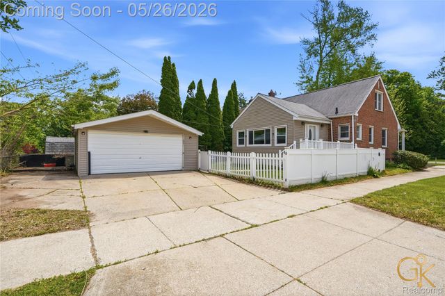 27564 W Chicago Street, Livonia, MI 48150