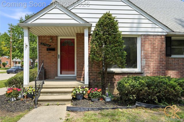 27564 W Chicago Street, Livonia, MI 48150