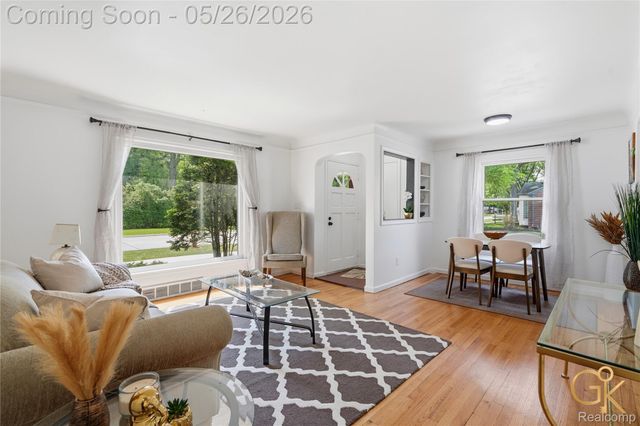 27564 W Chicago Street, Livonia, MI 48150