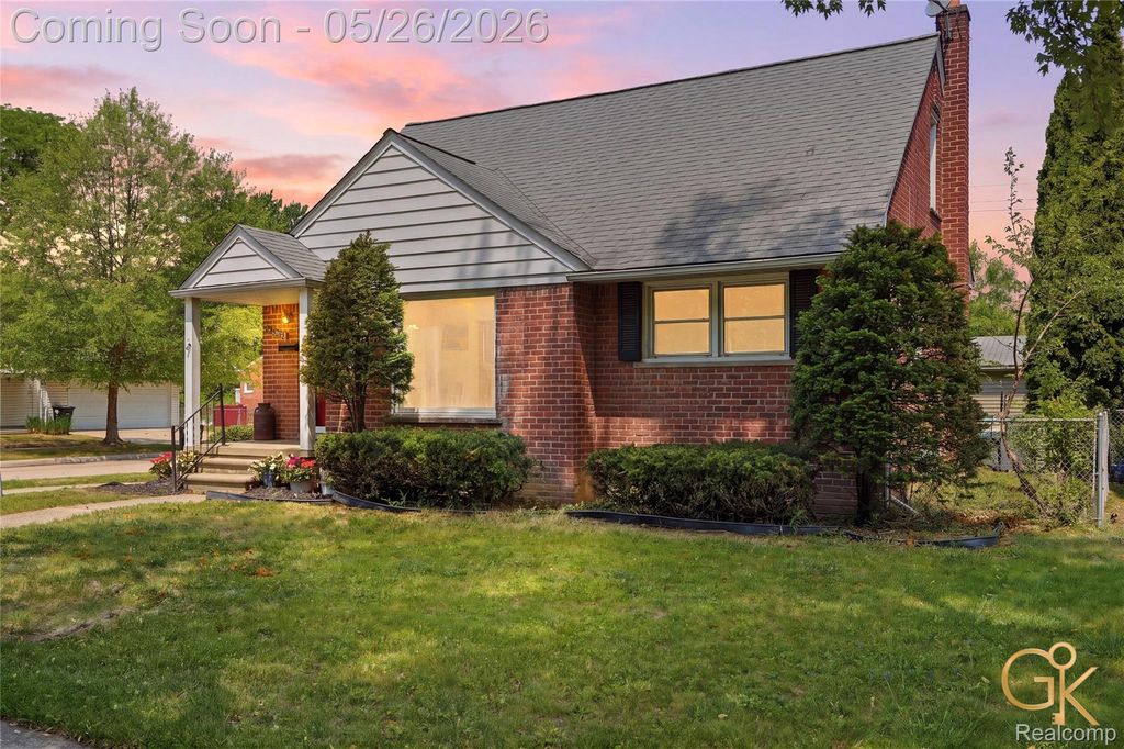 27564 W Chicago Street, Livonia, MI 48150