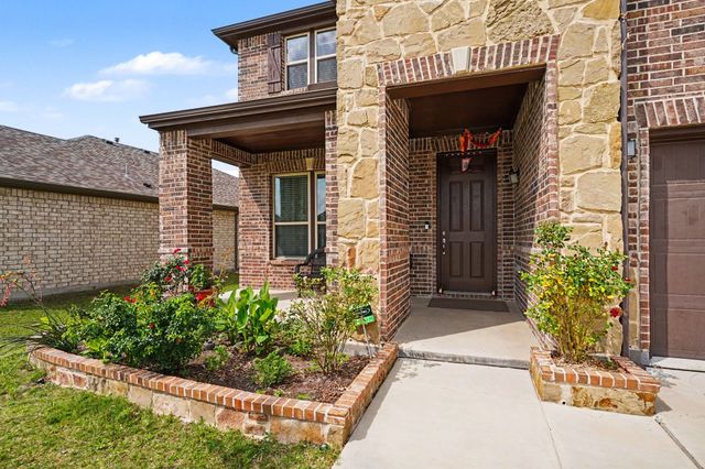 8825 Landergin Mesa Drive, Fort Worth, TX 76131