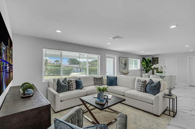 465 NW 11th St Street, Boca Raton, FL 33432