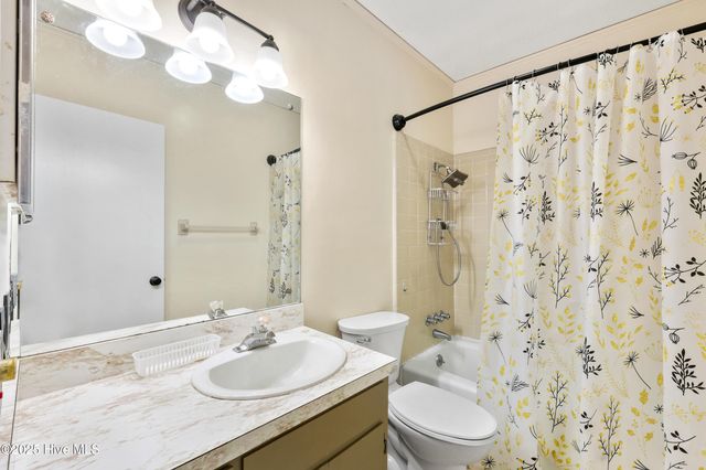 4416 Mockingbird Lane, Wilmington, NC 28409