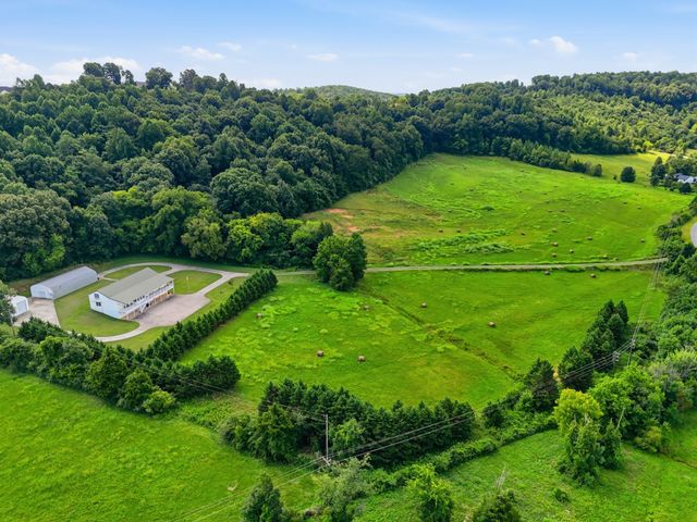 1700 Cedar Valley Rd, Sweetwater, TN 37874