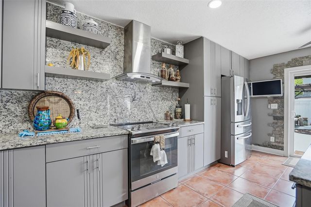 30902 TEMPLE STAND AVENUE, Wesley Chapel, FL 33543