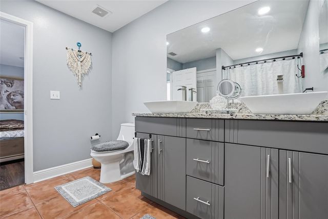 30902 TEMPLE STAND AVENUE, Wesley Chapel, FL 33543