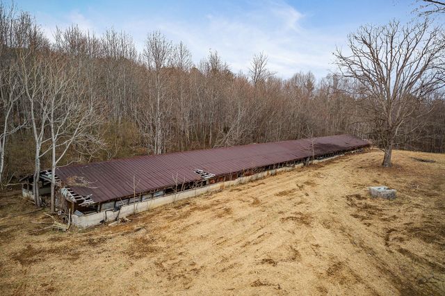 214 Edmonds Rd, Spencer, TN 38585