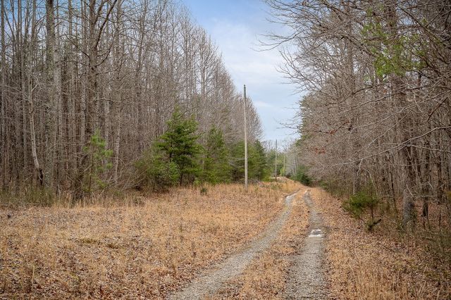 214 Edmonds Rd, Spencer, TN 38585