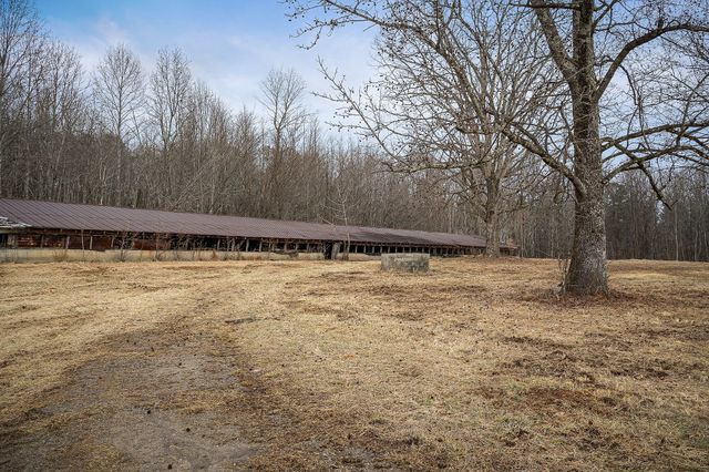 214 Edmonds Rd, Spencer, TN 38585