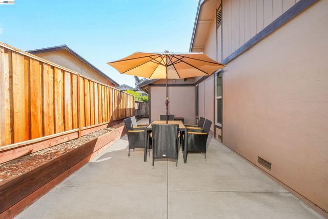 5551 Guadalupe Ct, Concord, CA 94521