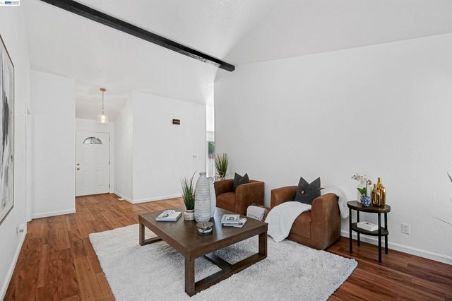 5551 Guadalupe Ct, Concord, CA 94521