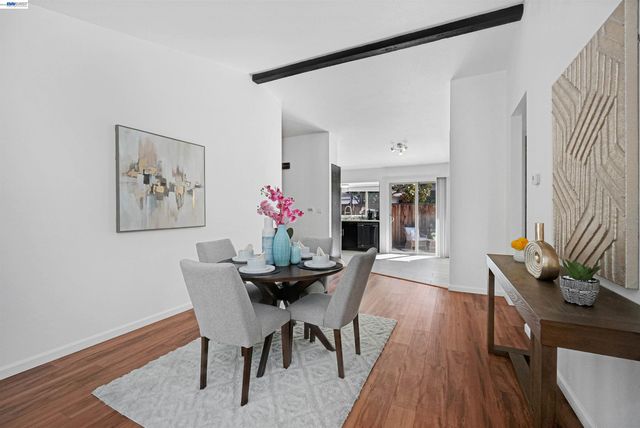 5551 Guadalupe Ct, Concord, CA 94521