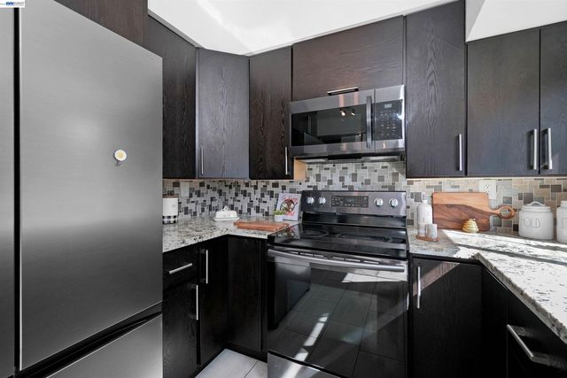 5551 Guadalupe Ct, Concord, CA 94521