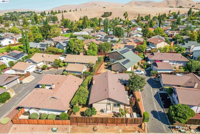 5551 Guadalupe Ct, Concord, CA 94521